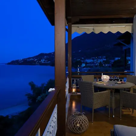 Arokaria House * Nikiana