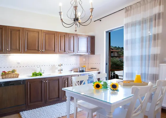 Arokaria House Nikiana